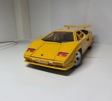 Lamborghini Countach 1:18