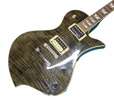 [FERNANDES] RAVELLE ELITE FT dal GIAPPONE con custodia morbida chitarra elettrica usata