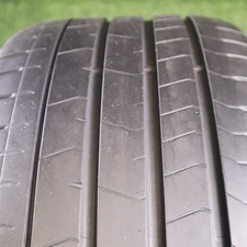 255 35 19 Pirelli PZero PZ4
