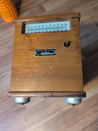 Vintage galvanometer wooden - ge,