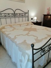 Copriletto matrimoniale in puro lino e Pizzo Cantù. Colore Beige 260x280. Nuovo