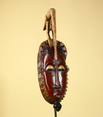 Maschera africana fatta - a, mano