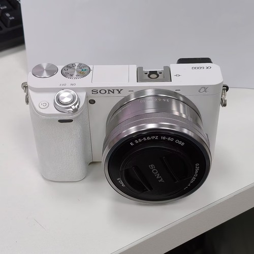 Sony alpha a6000 - alpha,