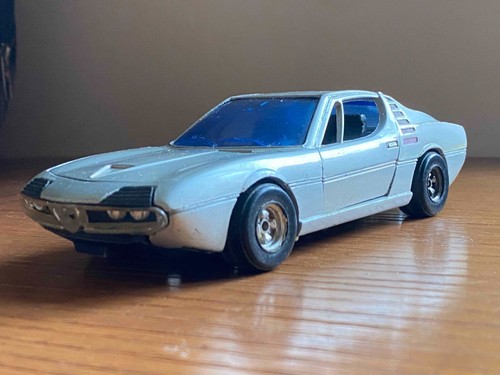 Very rare alfa romeo montreal - rare,