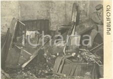 1955 ca NAPOLI Un deposito di