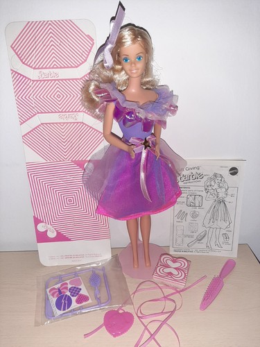 Barbie gift giving mattel - barbie,
