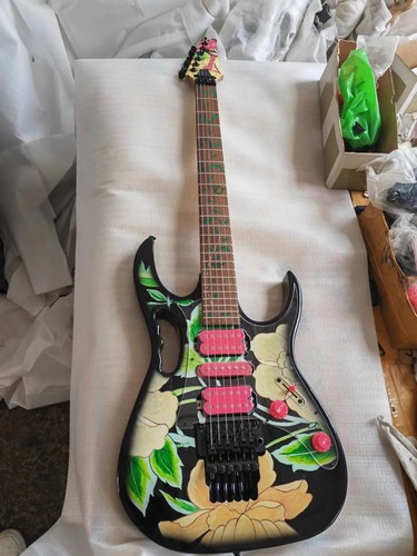 Impiallacciatura per chitarra