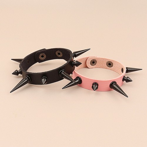 Bracciale pelle punk - , rivetto