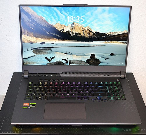 Asus rog g713pv - 17,3", amd