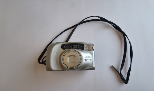 Macchina fotografica yashica - macchina,