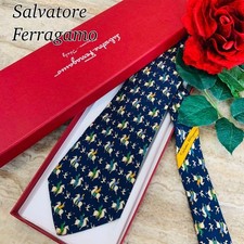 Cravatta collo Salvatore Ferragamo cavallo bianco navy 100% seta nuova mai...