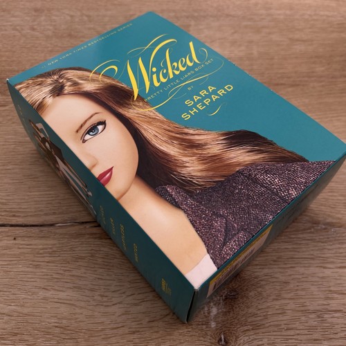 Wicked pretty little liars - wicked,