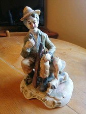 @ CAPODIMONTE @ STATUINA CACCIATORE CON CANE E PREDA. PERFETTE CONDIZIONI. 