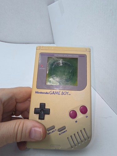 Accende funziona gameboy - e,