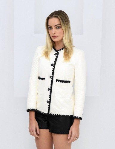 630989 margot robbie stunning - 630989,
