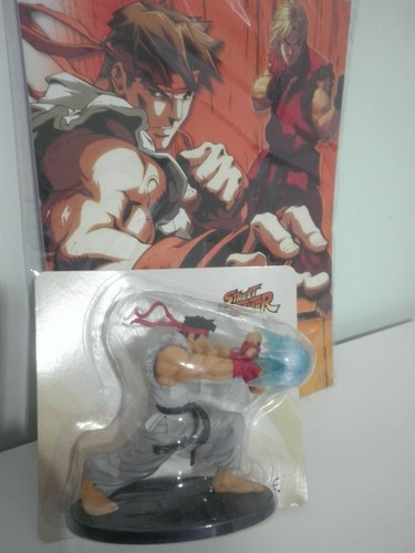 Action figure street - action,
