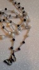 Collana all'uncinetto Farfalla Bianca E Nera, Eleganza E Significato 