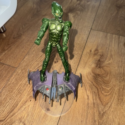 Green goblin super poseable - super,