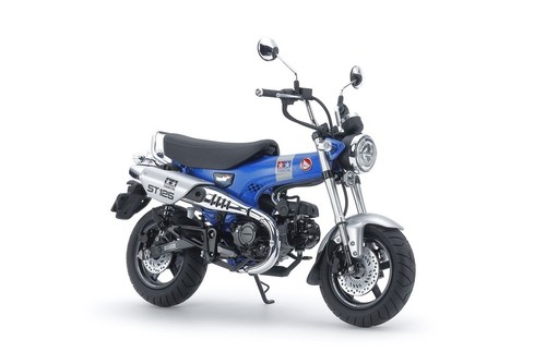 Honda dax 125 plastic - 1:12,