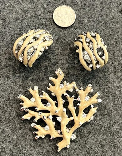 Rari orecchini spilla corallo