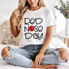 T-shirt divertente giorno naso