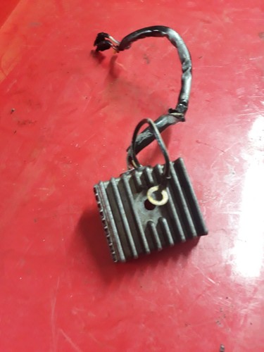 Regolatore tensione - regolatore,