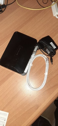 Modem router netgear dgn2200 - netgear,