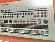 Roland 909 drum machine - roland, a3