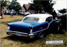 Oldsmobile 88 Cabrio 1957 blu