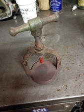  pressa  in ghisa marcata 