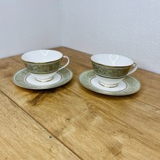 2 tazze da tè e piattini