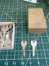 10 1702k chiavi vuote Chrysler