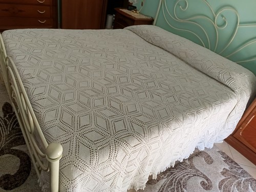 Coperta uncinetto fatta - uncinetto, a
