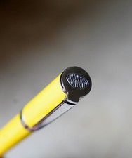 TRES BEAU STYLO PLUME AURORA