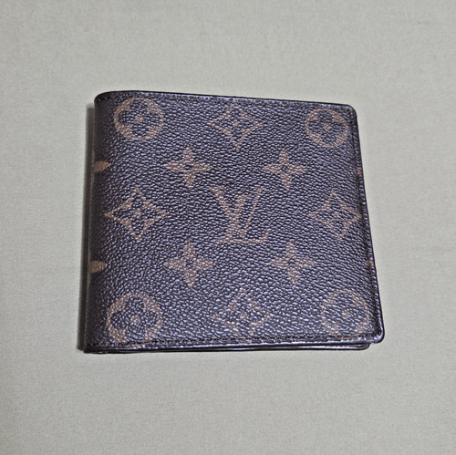Louis vuitton monogram bifold - louis,