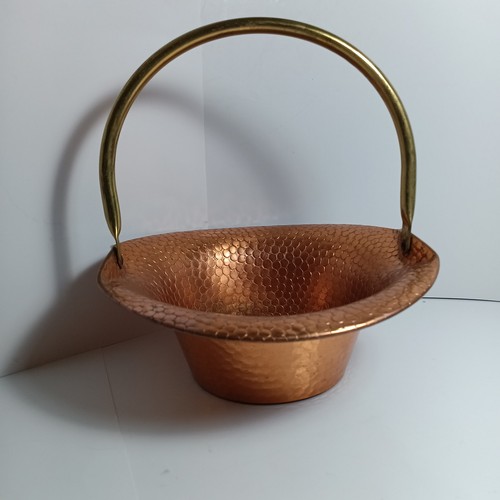 Cestino martellato vintage
