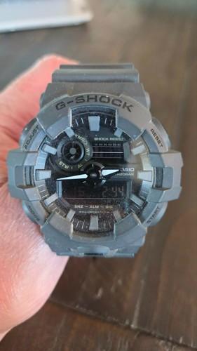 Casio shock ga700uc - g,