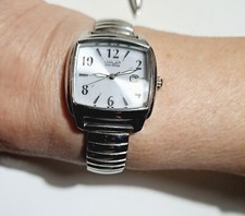 Orologio donna Citizen eco Drive quadrato con datario da 29 mm. seminuovo.