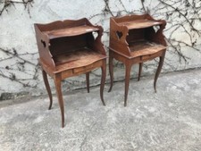 Graziosa Coppia di comodini in