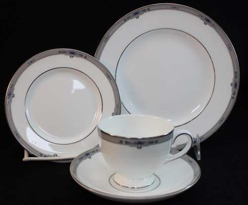 Wedgwood amherst platinum - amherst, (platinum