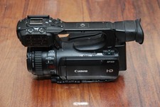 Videocamera Canon XF105E PAL non si accende vendo solo per ricambi no reso 