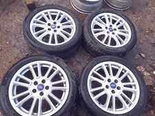 Cerchi in Lega Gommati Ford