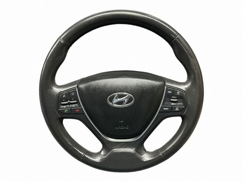 Hyundai i20 active - 2016, volant