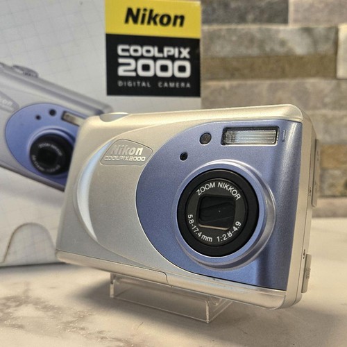 Nikon coolpix2000 con - coolpix2000,