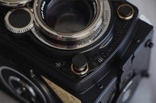 Rolleiflex Soft Release Button
