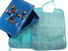 SET REGALO DISNEY BAMBINO VERDE IN SCATOLA: SCATOLA+SET ASILO DA RICAMARE