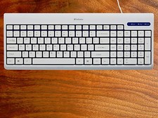 Comoda tastiera USB cablata sottile full size per PC/MAC laptop desktop bianco