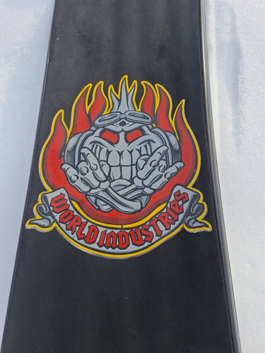 World industries flameboy snow - world,