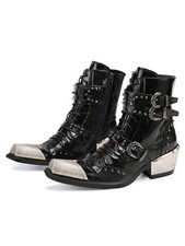 Scarpe punk di nicchia dark