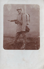 Foto AK - Soldat in Feldgrau